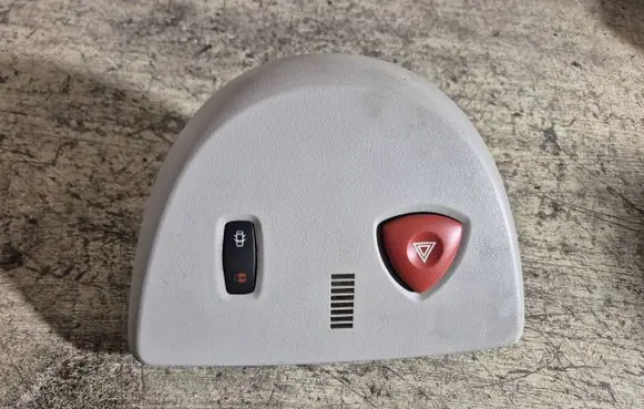 Renault Espace IV Hazard light switch 156013590 156012680