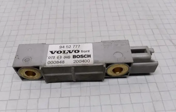 Volvo V70 Airbag deployment crash/impact sensor 9452777 000848 200400