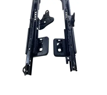 Ford Mustang VI Front passenger seat rail FR3A96600A24C L185297EK FR3A96600A24D