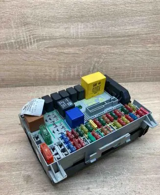 Opel Vectra B Fuse box set 09152787 90191753
