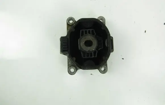Chevrolet Meriva Engine mounting bracket 