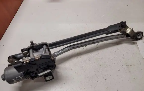 Volvo V40 Front wiper linkage and motor 3397021424 3127649