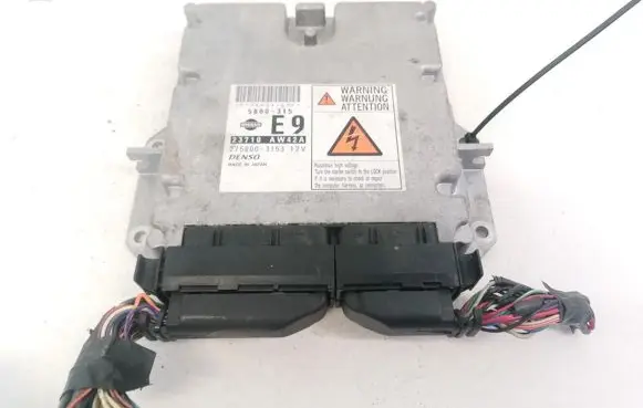 Nissan Primera Engine control unit/module 2758003153 275800-3153