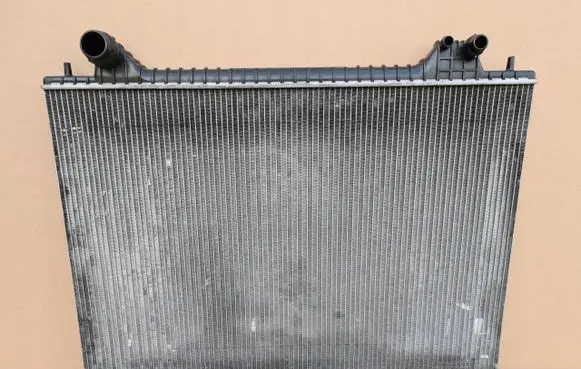 Jaguar XF X260 Coolant radiator