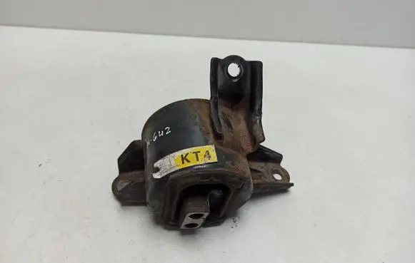KIA Sportage Engine mount bracket