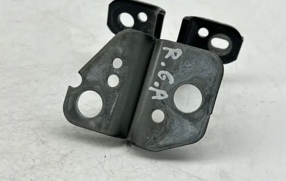 Jeep Grand Cherokee WL Rear door lower hinge 