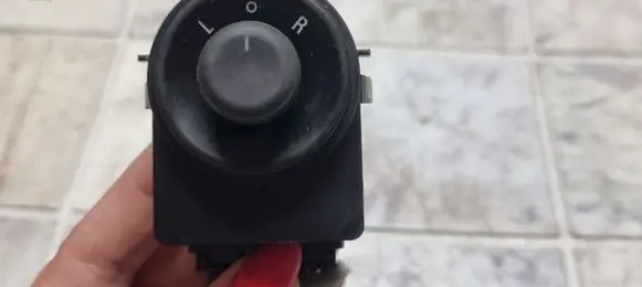 Opel Insignia A Wing mirror switch 13271827 211723