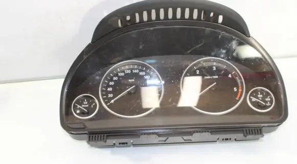 BMW 5 F10 F11 Speedometer (instrument cluster) 2119956 9249345 25811511
