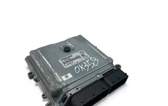 Volvo XC60 Engine control unit/module ECU 31392982 0281030782