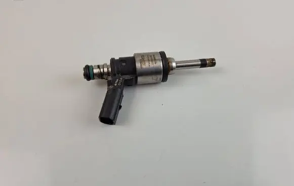 KIA Sportage Fuel injector 353102M417 9041090015