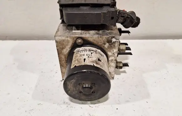 Opel Insignia A ABS Pump 13328651