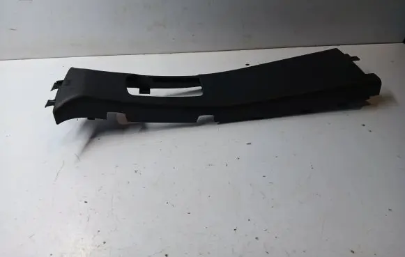 Jeep Grand Cherokee (B) pillar trim (top) I01976050BLR