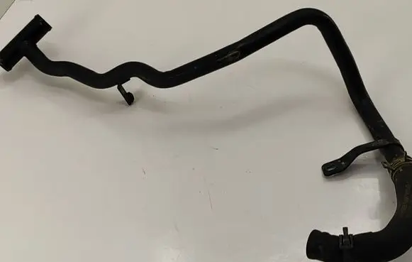 Volkswagen Golf VII Engine coolant pipe/hose 04L121065 7J16E