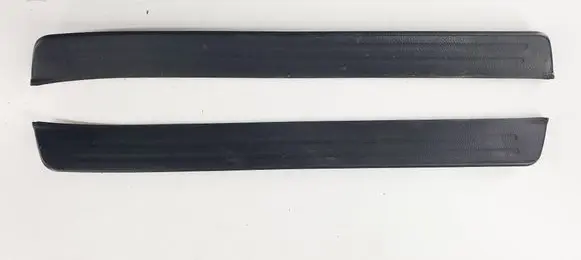 Lexus RX 330 - 350 - 400H Foot area side trim 
