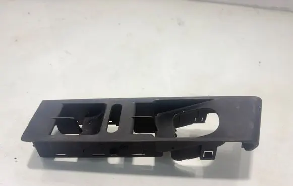 Volkswagen PASSAT B7 Electric window control switch 3AB857857A