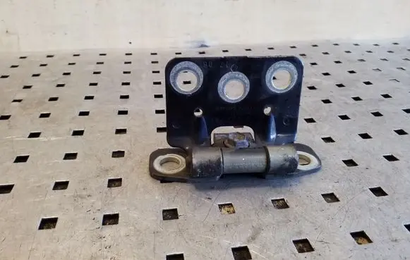 Volvo XC90 Tailgate hinge 30674732