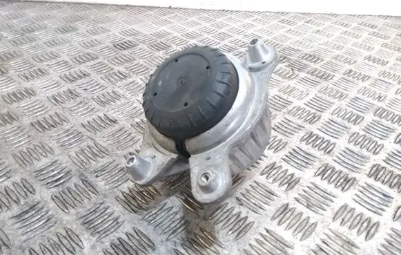 Mercedes-Benz E W238 Engine mount bracket A2382400700