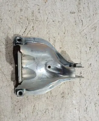 Audi A4 S4 B8 8K Engine mounting bracket 8K0199339N