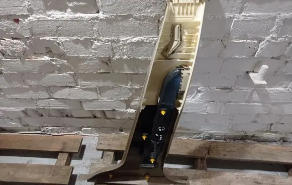 Volvo S80 (B) pillar trim (top)