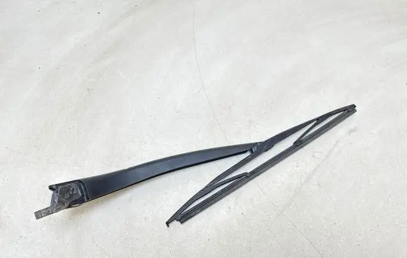 Mitsubishi Colt Rear wiper blade arm 0538