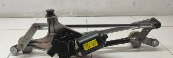 Hyundai Tucson TL Front wiper linkage and motor 98100D3000