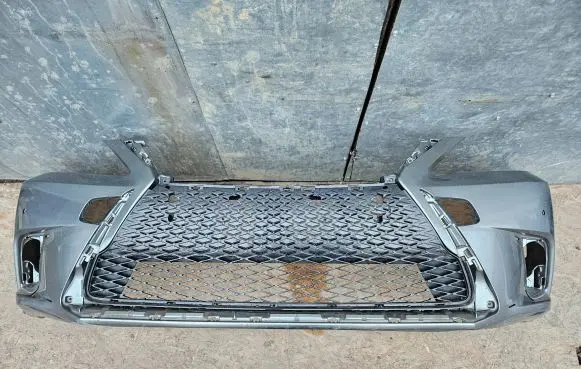 Lexus CT 200H Front bumper 52119-76250