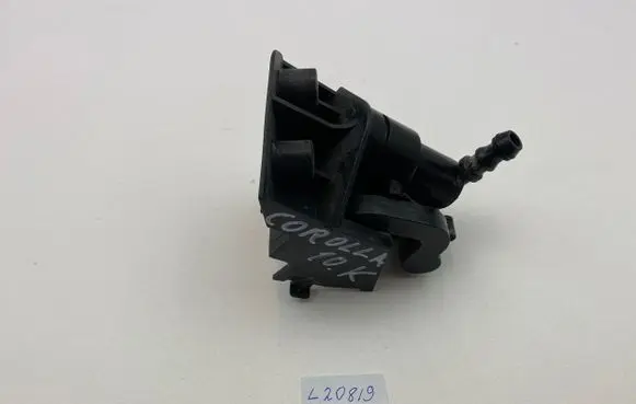 Toyota Corolla E140 E150 Headlight washer spray nozzle 30829