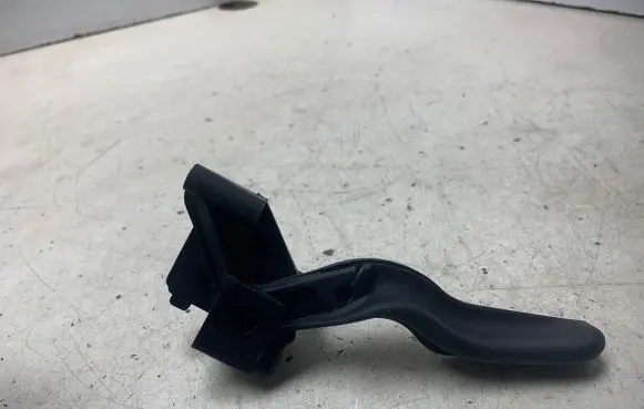 Opel Vectra C Engine bonnet (hood) release handle 24421819