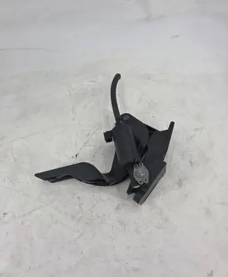 Chrysler Pacifica Accelerator throttle pedal