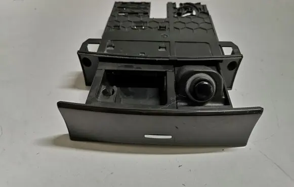 Mercedes-Benz GL X164 Car ashtray A1648100030