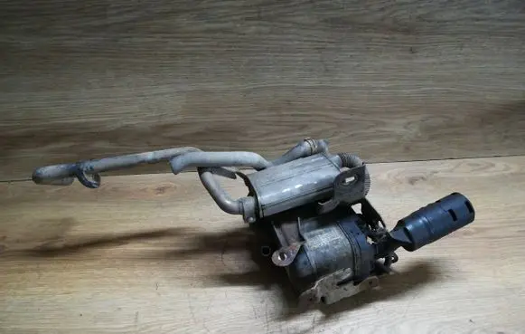 Volkswagen Touran I Auxiliary pre-heater (Webasto) 1K0815071H 9008358D 9008372C