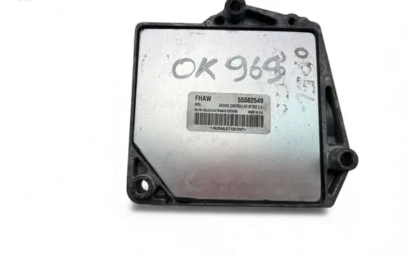 Opel Astra J Engine control unit/module ECU 55562549