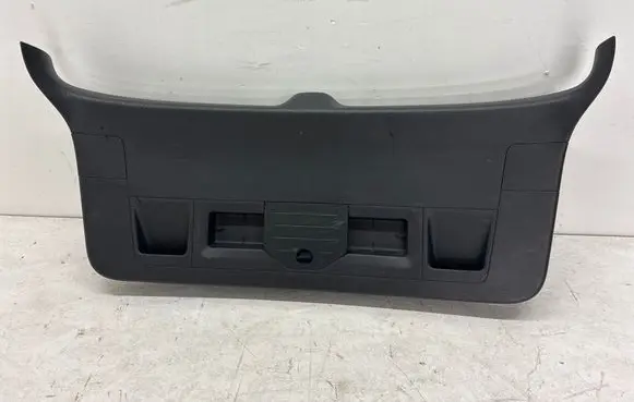 Volkswagen PASSAT B7 Tailgate trim 3C9867605J