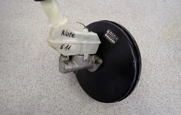 Nissan Note (E11) Brake booster 46007AX702