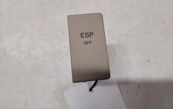 Hyundai Santa Fe ESP (stability program) switch 202007239 10273