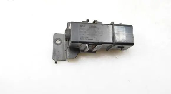 KIA Sportage Glow plug pre-heat relay 368302A701