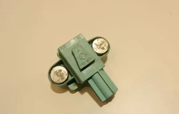 Audi A6 S6 C6 4F Airbag deployment crash/impact sensor 4F0955557 49105