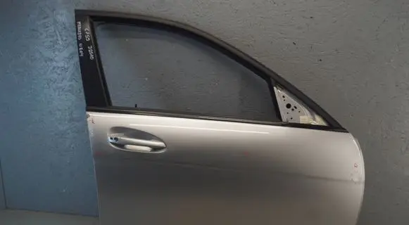 Mercedes-Benz C W204 Front door