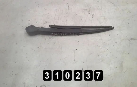 Fiat 500 Rear wiper blade arm