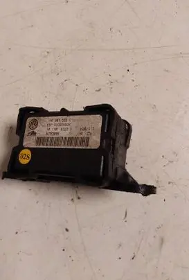 Volkswagen Golf V ESP acceleration yaw rate sensor 1k0907655
