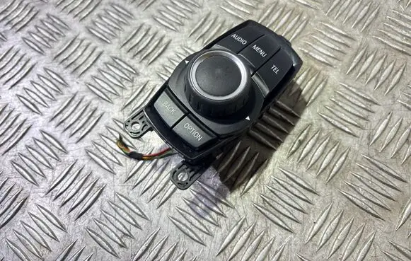 BMW 3 F30 F35 F31 Head unit multimedia control 9261704 033623101 140426R0