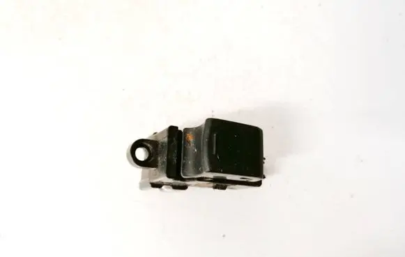 Nissan Qashqai Electric window control switch
