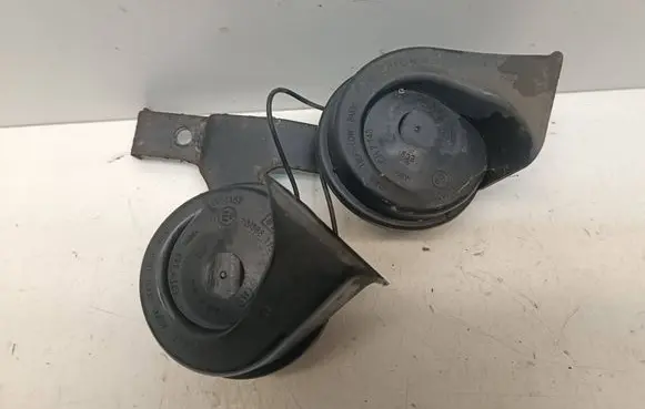 Peugeot 3008 I Horn signal