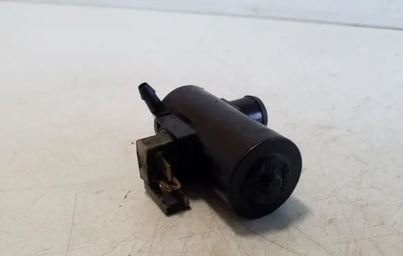 Suzuki Grand Vitara II Windscreen/windshield washer pump 502612