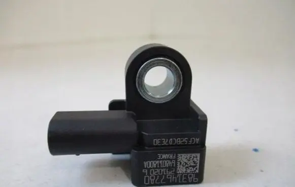 Citroen C4 III e-C4 Airbag deployment crash/impact sensor 9831467780