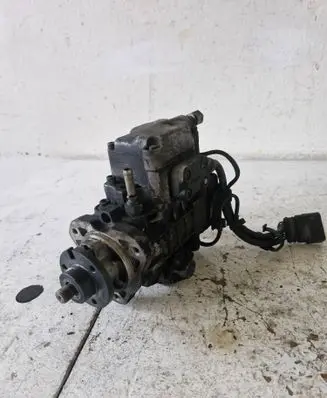 Skoda Octavia Mk1 (1U) Fuel injection high pressure pump 029022121