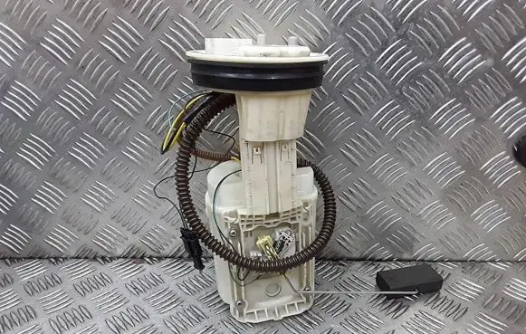 Audi TT Mk1 In-tank fuel pump 8L9919051J