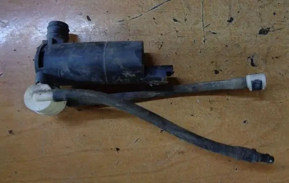 Peugeot 508 Windscreen/windshield washer pump 9672630780