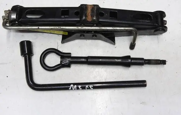 Citroen C5 Lift Jack 9684582180 9682008180