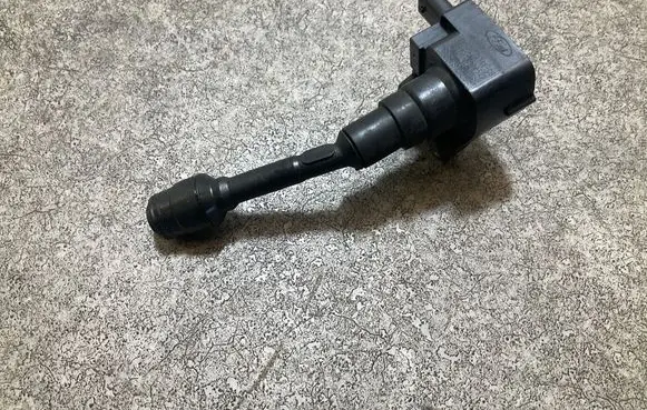Ford Fiesta High voltage ignition coil CM5G12A366CB 6520 D5E1G
